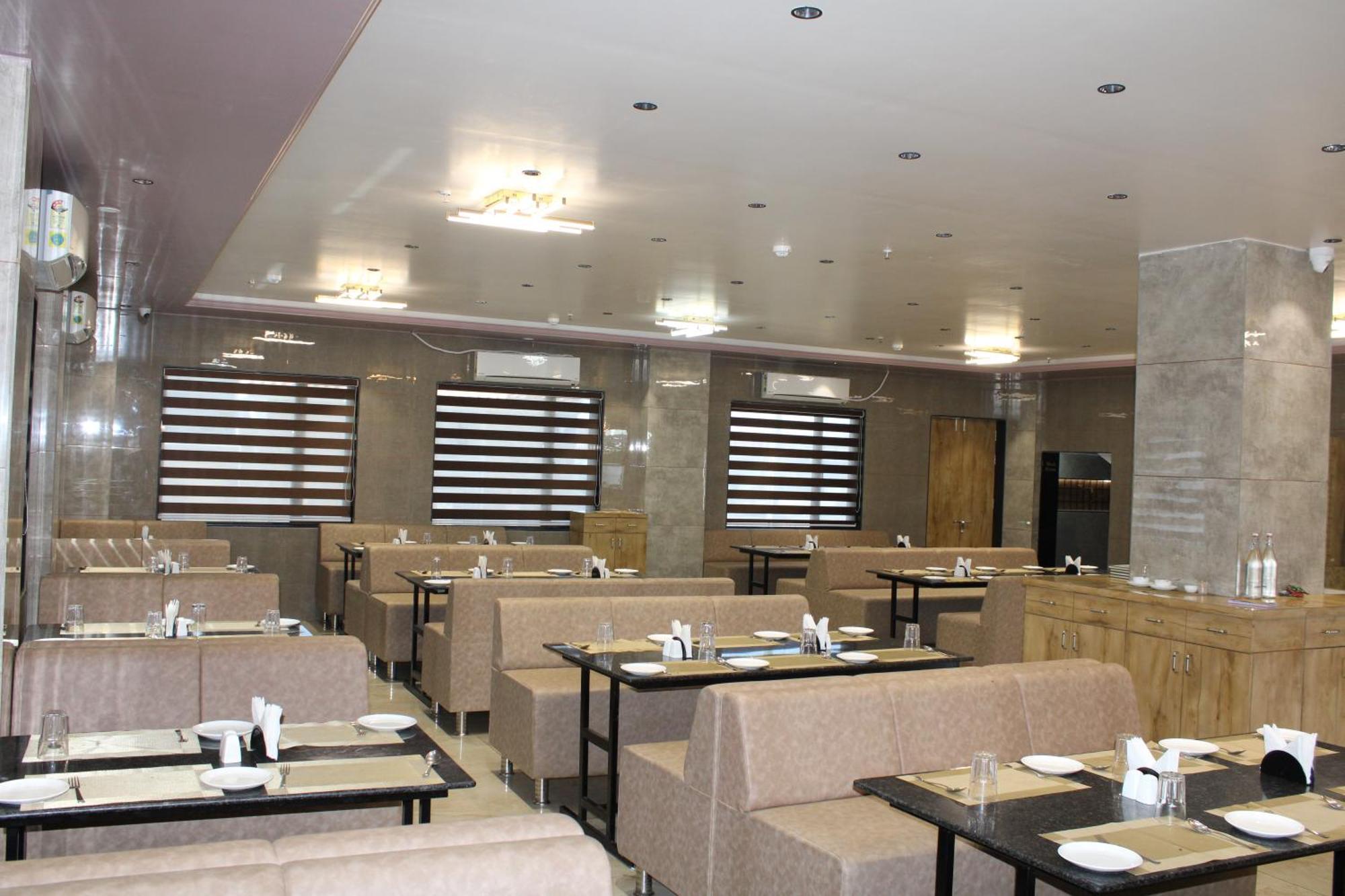 Clarks Collection Somnath Hotel Buitenkant foto