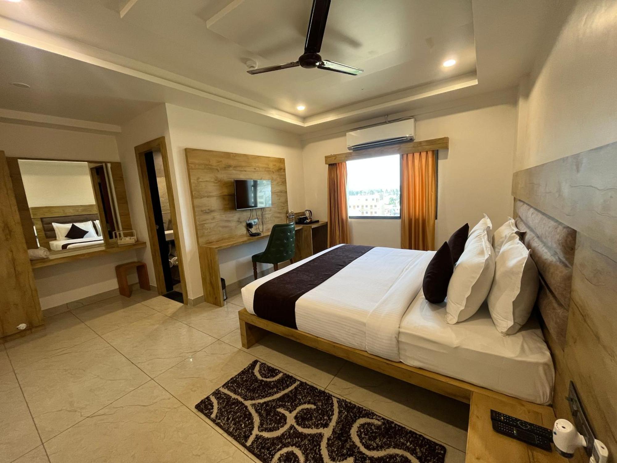 Clarks Collection Somnath Hotel Buitenkant foto